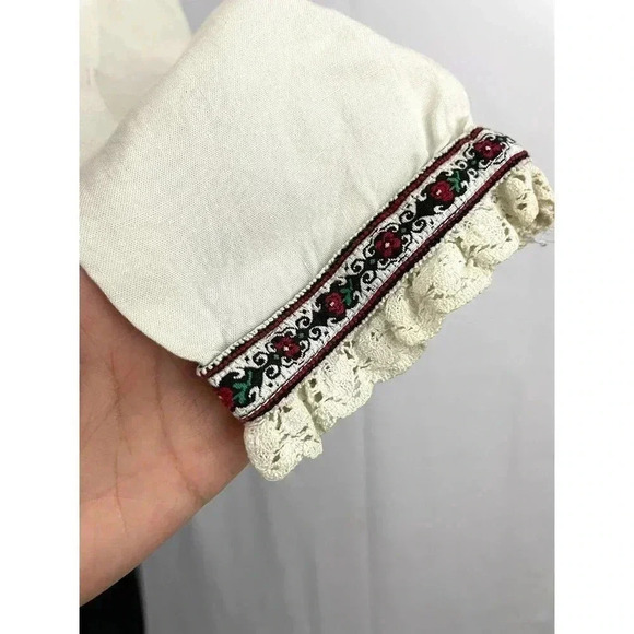 VTG Lord & Taylor Beige Tunic Top Embroidered Trim Long Sleeve SMALL - Picture 13 of 13